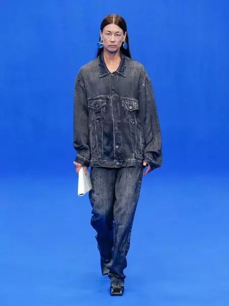 Balenciaga 2020-ci ilin Baharı üçün İş Geyimini Təbrik edir