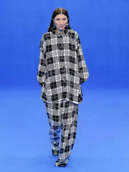 Balenciaga célèbre le workwear pour le printemps 2020