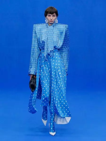 Ipinagdiriwang ng Balenciaga ang Workwear para sa Spring 2020