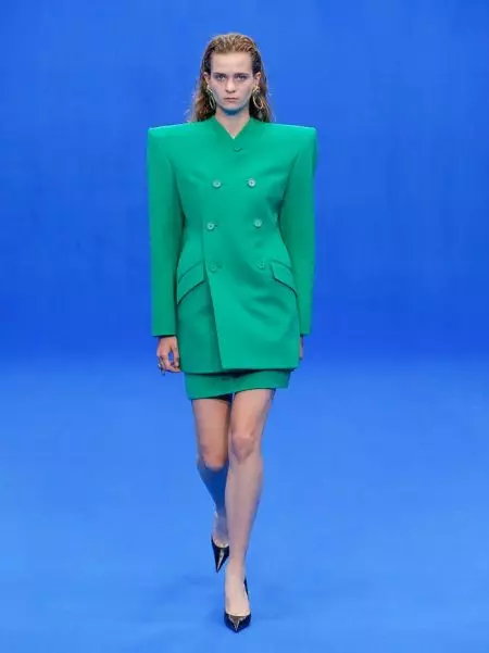 Balenciaga célèbre le workwear pour le printemps 2020