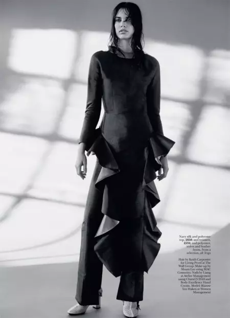 Rianne Ten Haken Model na Romantic Ruffles don Marie Claire UK ta David Roemer