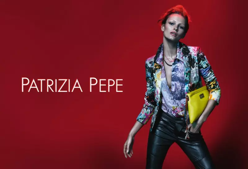 Edita Vilkeviciute Stêrk di Kampanyaya Bihara 2013 ya Patrizia Pepe de ji hêla Mert & Marcus ve