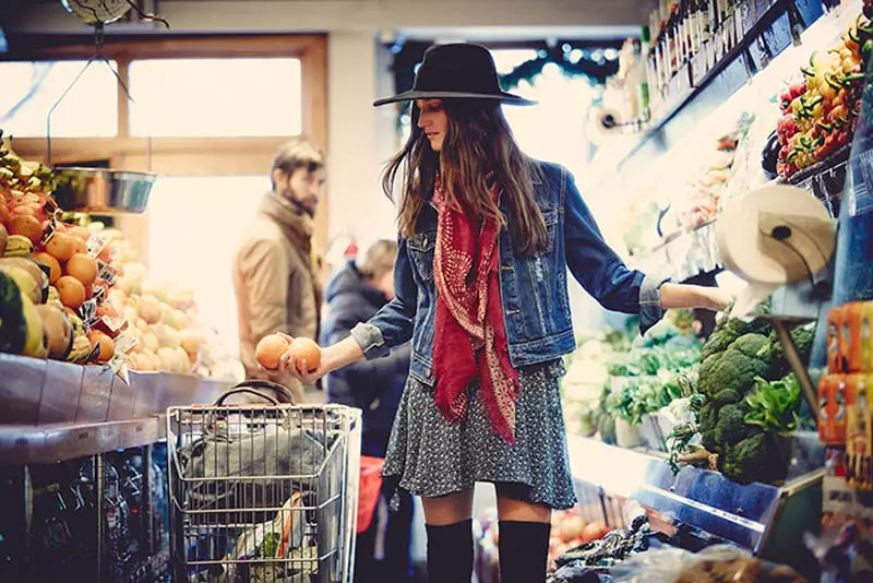 Poppy Delevingne Charms pour Free People Février Shoot