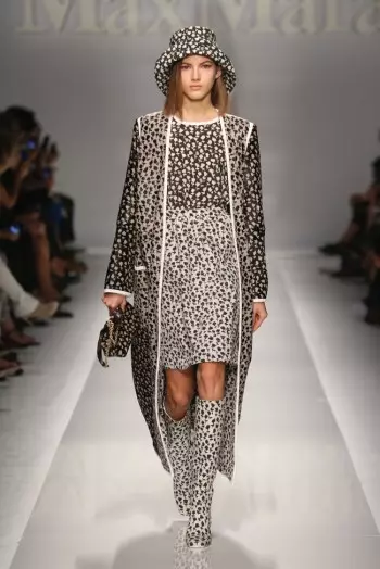 Max Mara’s Leisurely, 70s Inspired Spring 2015