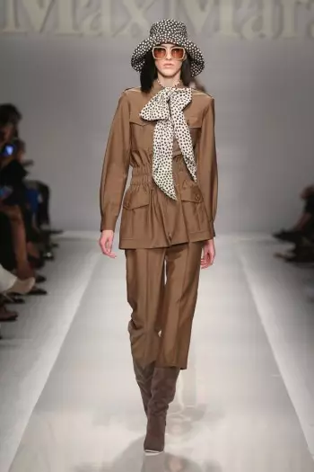 Max Mara's Leisurely, 70s Inspired İlkbahar 2015