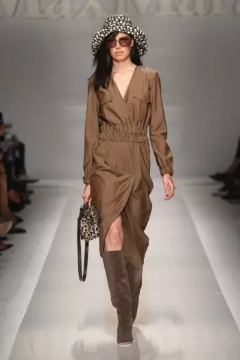 Max Mara's Leisurely, 70s Inspired Spring 2015