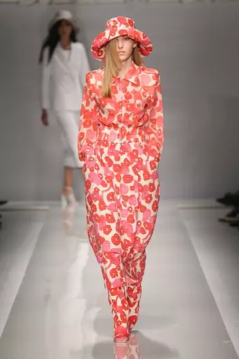 Max Mara’s Leisurely, 70s Inspired Spring 2015