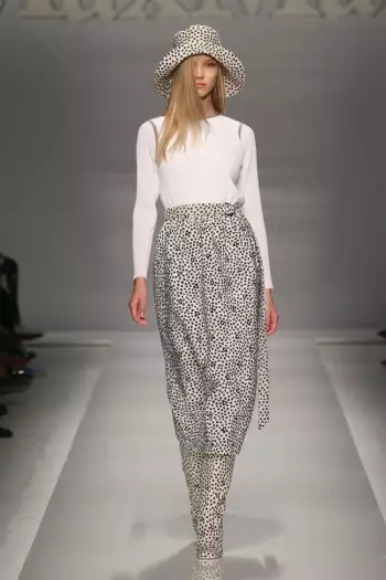 Max Mara's Leisurely, 70s Inspired Bahar 2015