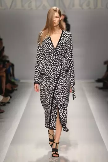 Max Mara 的休闲，70 年代灵感 2015 年春季