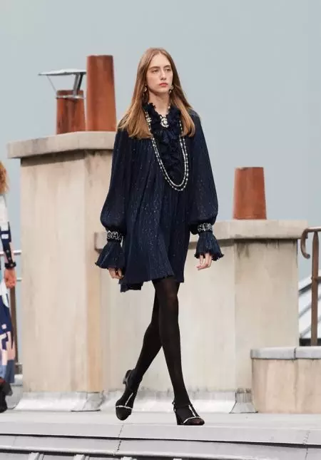 Chanel livre des classiques modernes pour le printemps 2020