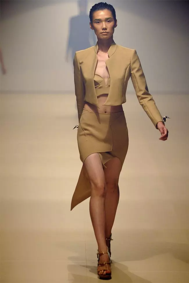 Thierry Mugler Bahar 2012 | Pari Paris moda hepdeligi