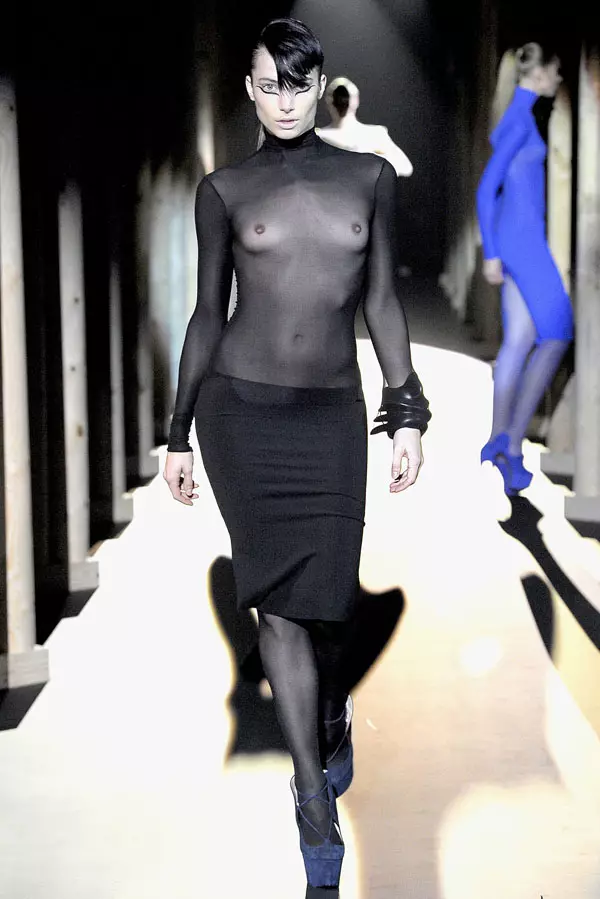 Thierry Mugler Fall 2011 | Wiki ya Mitindo ya Paris