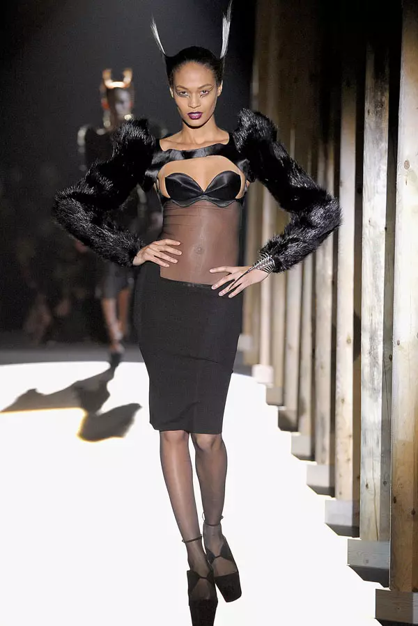 Thierry Mugler Autunno 2011 | Settimana della moda di Parigi