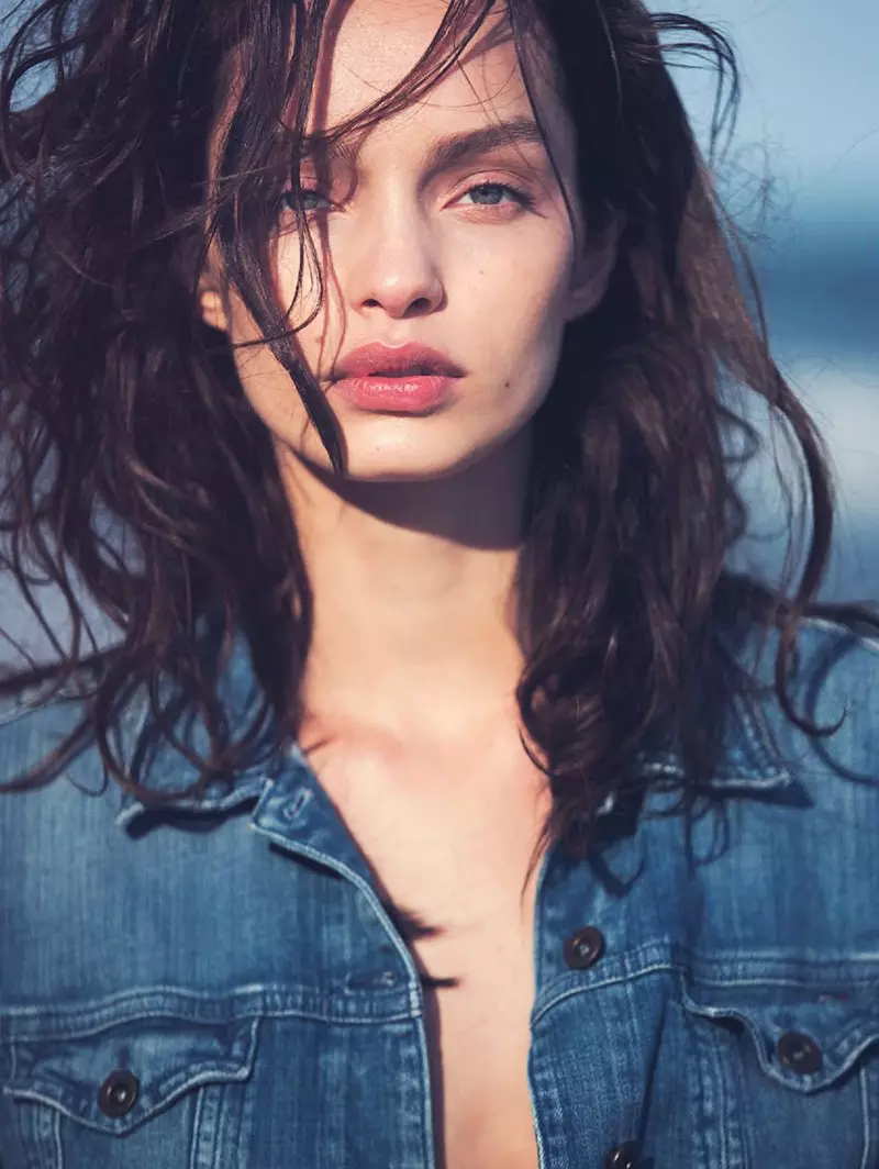 Luma-Grothe-Marie-Claire-Italia-November-2015-Editorial03