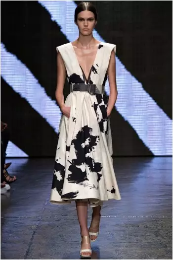 Donna Karan ricevas Arty por Printempo 2015