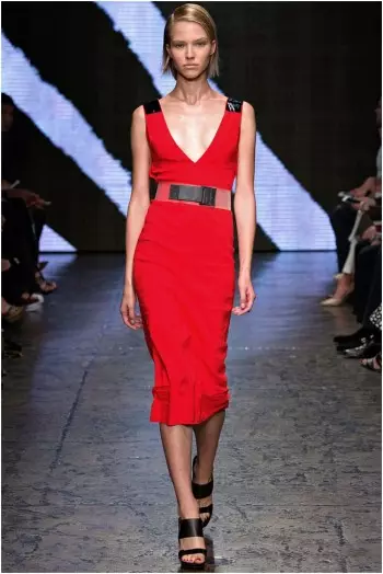 Donna Karan wuxuu helay farshaxanimada guga 2015