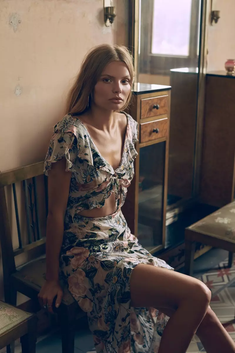 Magdalena Frackowiak glumi u lookbooku For Love & Lemons za proljeće 2017