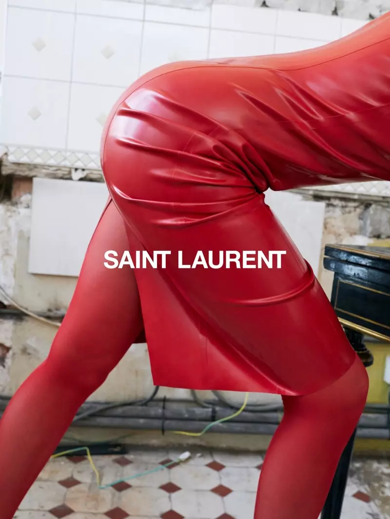 Ο Juergen Teller φωτογραφίζει την καμπάνια του Saint Laurent για το χειμώνα 2020.