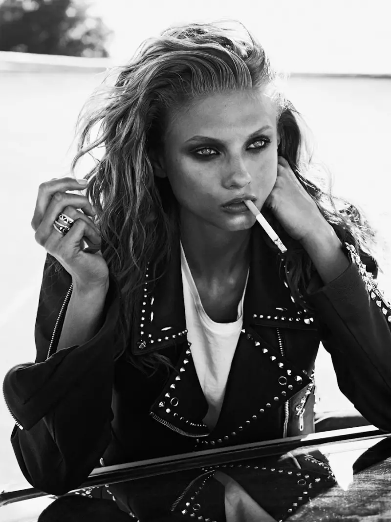 ანა სელეზნევა აკლებს ბაიკერულ სტილს Vogue Paris-ისთვის 2012 წლის ნოემბერი, ლაჩლან ბეილი