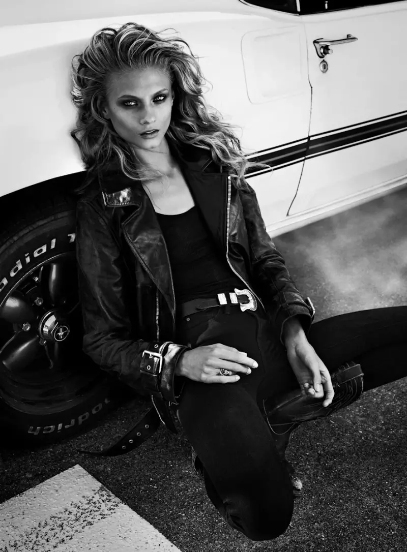 Anna Selezneva Rocks Biker Style para Vogue París noviembre de 2012 por Lachlan Bailey