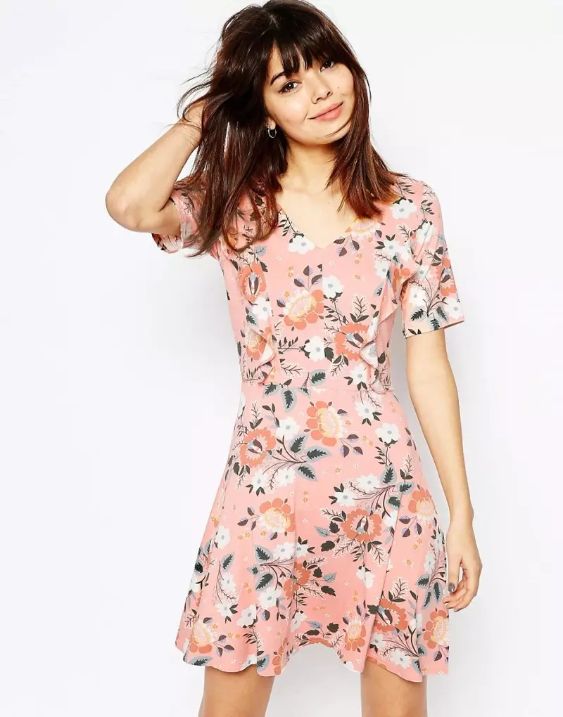 Gwisg Print Blodau Sglefrfyrddio ASOS gyda Manylion Ruffle