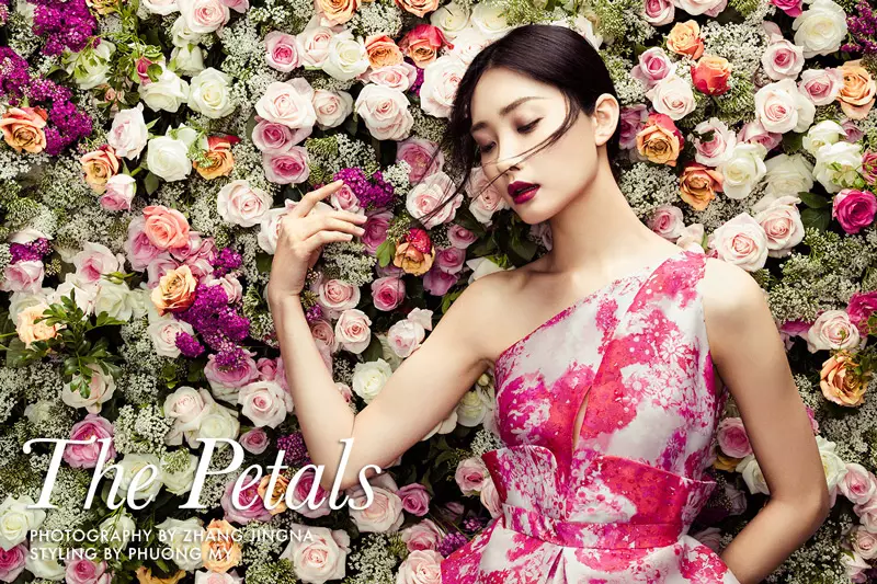 Kwak Ji Young näyttelee elokuvaa The Petals, jonka on kuvannut Zhang Jingna ja suunnitellut Phuong My.