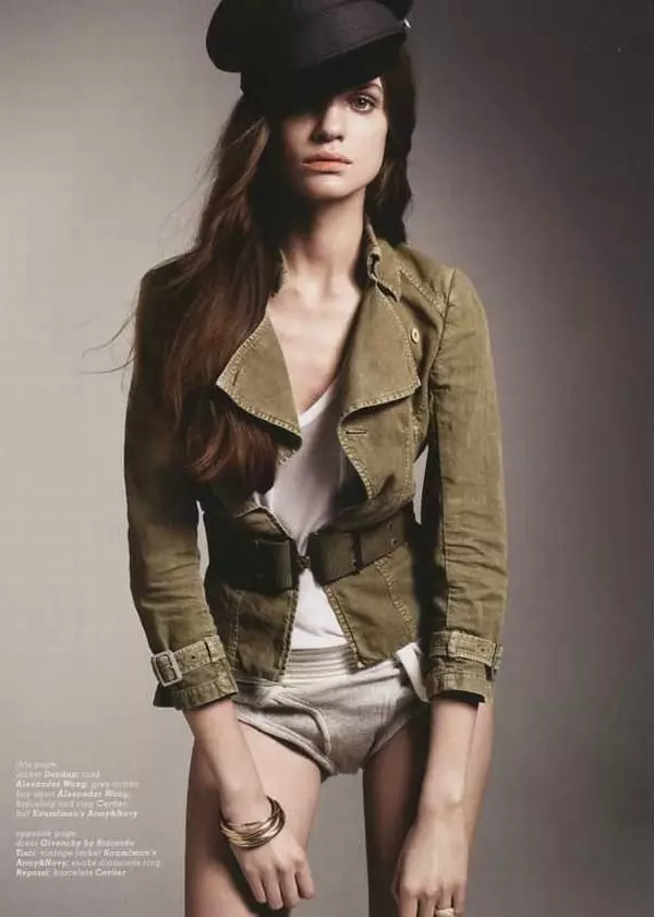 Regina Feoktistova by Terry Tsilois in The Clash | Muse Spring 2010