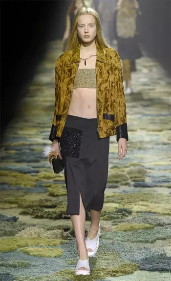 Dries Van Noten Spring 2015: Fashion Yana Komawa Yanayi