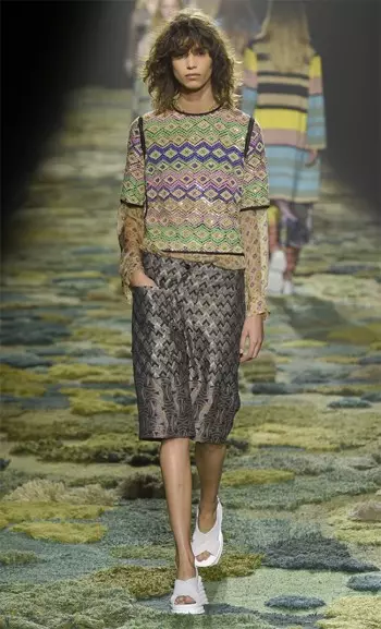 Dries Van Noten printemps 2015 : la mode revient à la nature