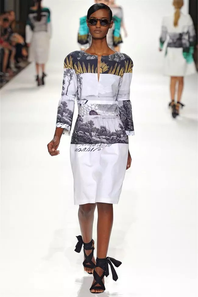 Dries van Noten Spring 2012 | ပဲရစ်ဖက်ရှင်ရက်သတ္တပတ်