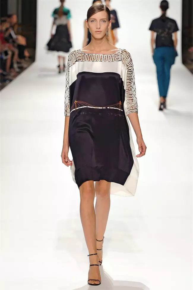 Kurutucu kamyonet Noten İlkbahar 2012 | Paris Moda Haftası