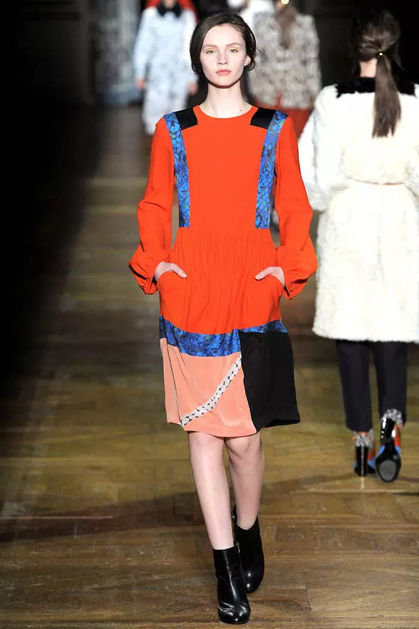 Dries Van Noten Fall 2011 | ปารีสแฟชั่นวีค