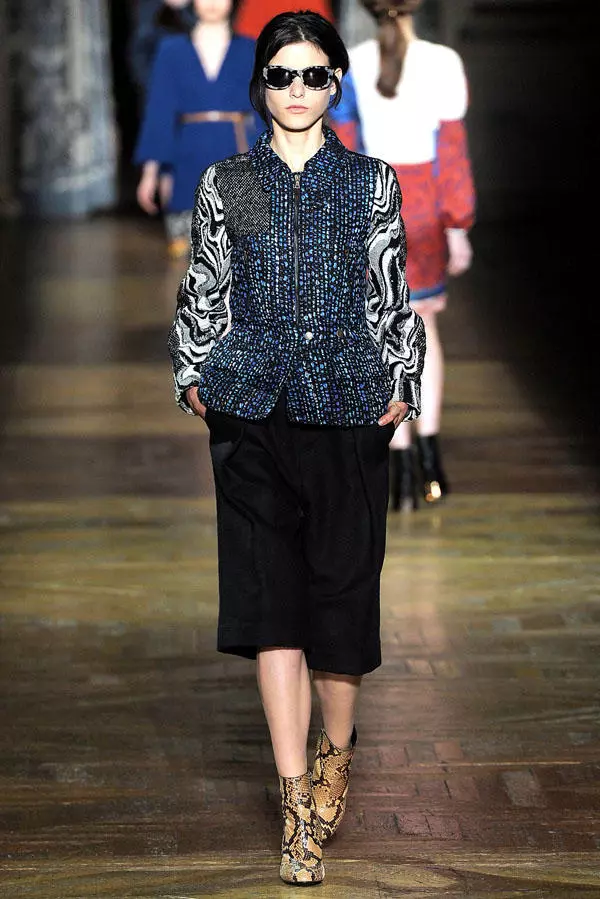 Sychu Van Noten Fall 2011 | Wythnos Ffasiwn Paris