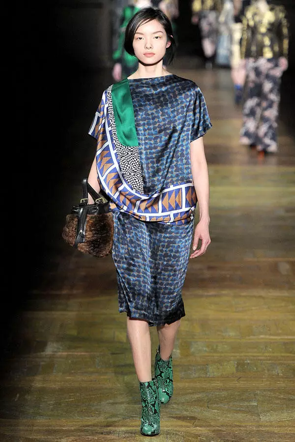 Dries Van Noten Aŭtuno 2011 | Pariza Modsemajno