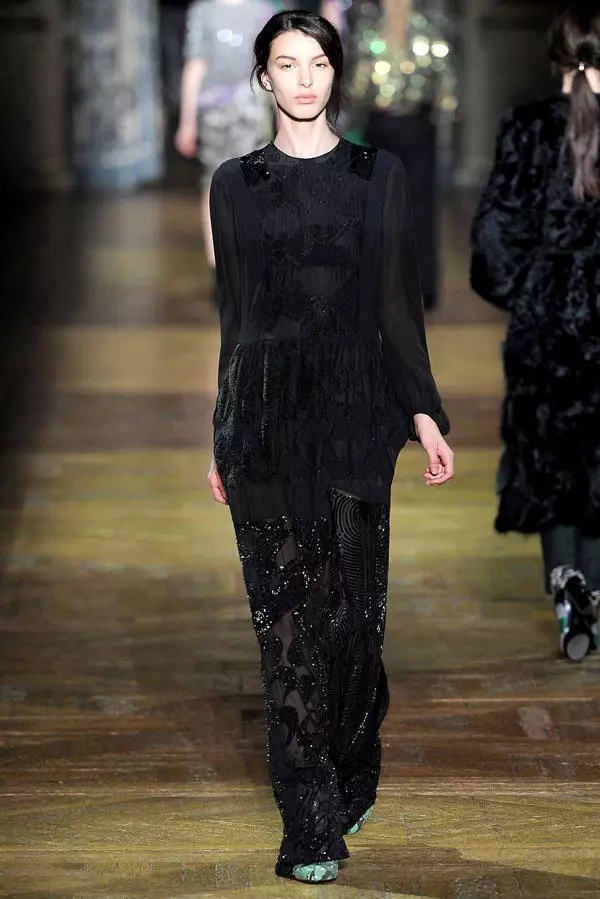 Dries Van Noten Fall 2011 | Parij moda haftaligi