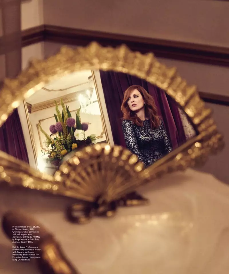 Julianne-Moore-Modern-Luxe-November-2015-Cover-Photoshoot04