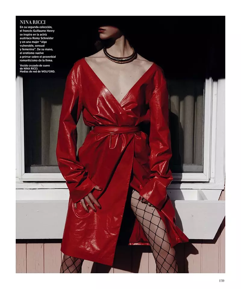 Red wrap dress ni Nina Ricci