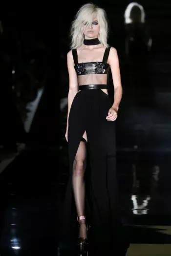 Tom Ford Goes 90s Glam for Spring 2015