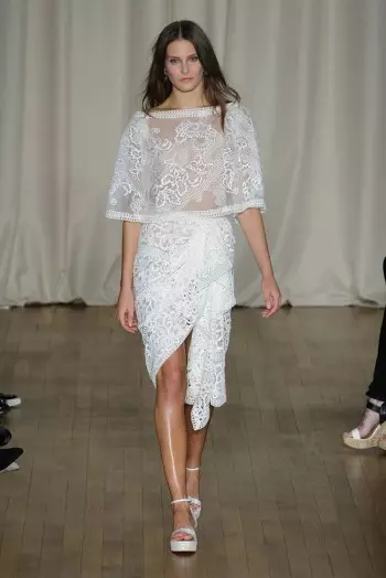 Marchesa สวมสไตล์โบฮีเมียนสำหรับฤดูใบไม้ผลิปี 2015