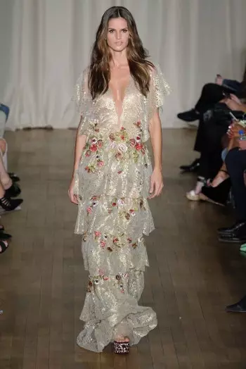 Marchesa สวมสไตล์โบฮีเมียนสำหรับฤดูใบไม้ผลิปี 2015