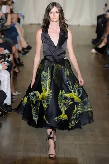 Marchesa สวมสไตล์โบฮีเมียนสำหรับฤดูใบไม้ผลิปี 2015