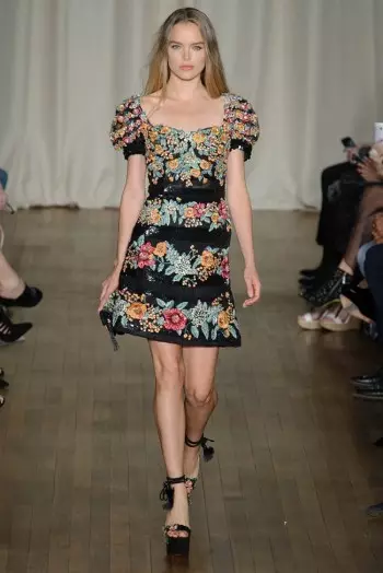 Marchesa adopte le style bohème pour le printemps 2015