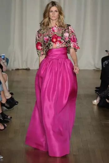 Marchesa สวมสไตล์โบฮีเมียนสำหรับฤดูใบไม้ผลิปี 2015