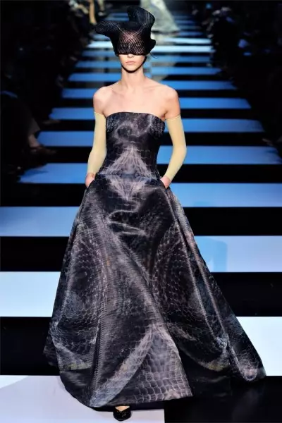 Armani Privé باھارى 2012 | Paris Haute Couture