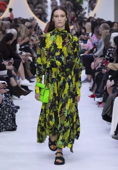 Valentino ເປີດເຜີຍຄໍເລັກຊັນ Dreamy Spring 2020