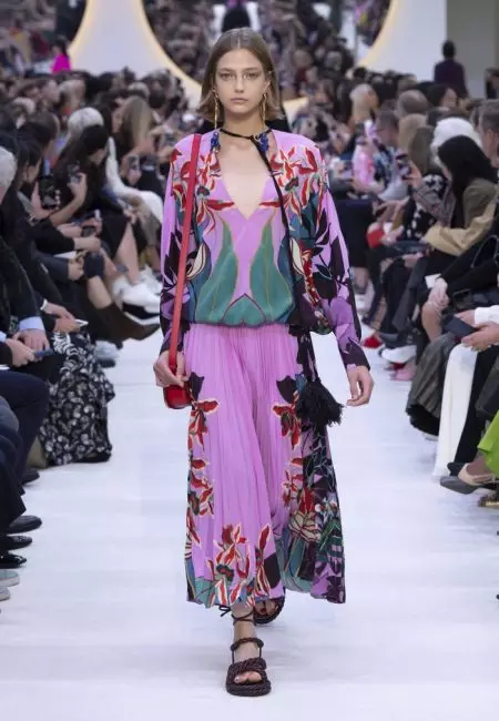 Valentino ເປີດເຜີຍຄໍເລັກຊັນ Dreamy Spring 2020