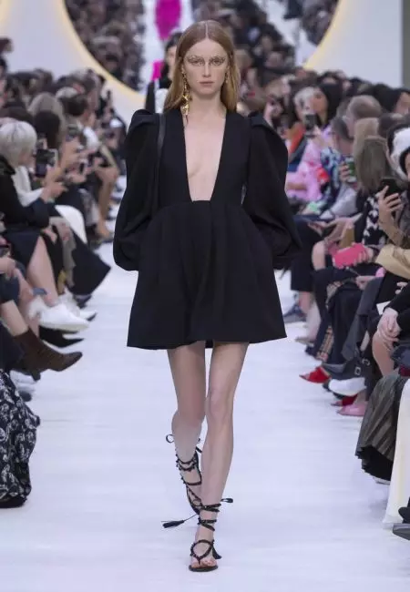 Valentino Avumbulutsa Zotolera za Dreamy Spring 2020