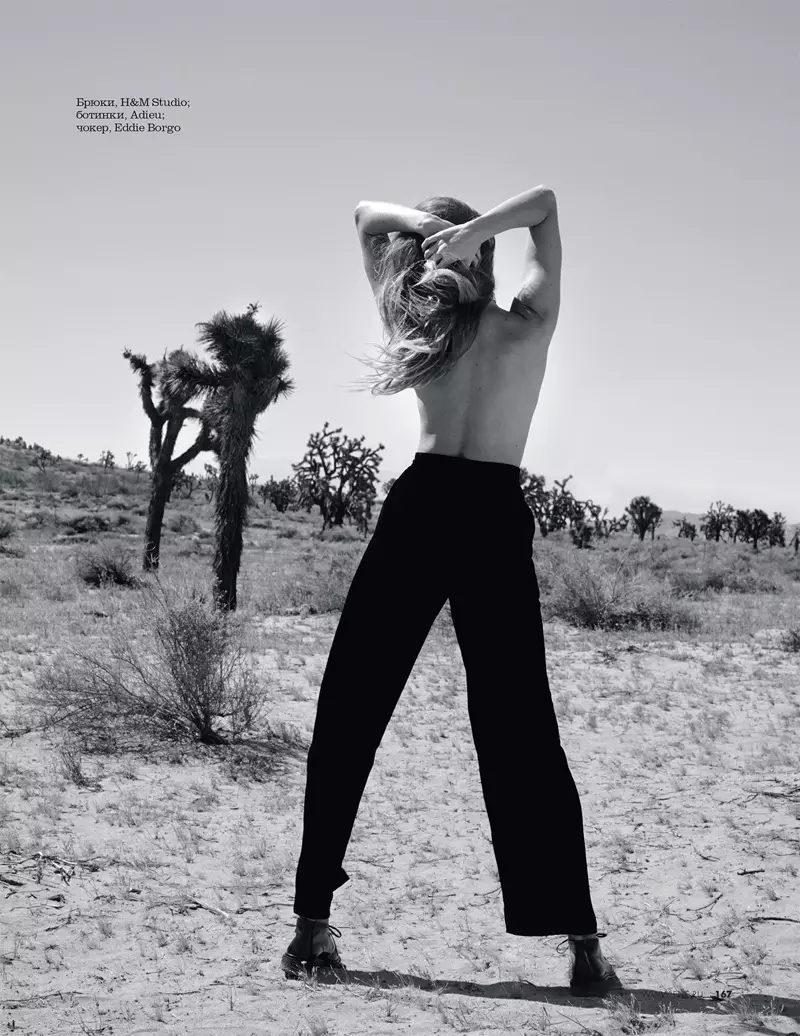 Topless poseren, Maryna Linchuk modellen H&M Studio broek