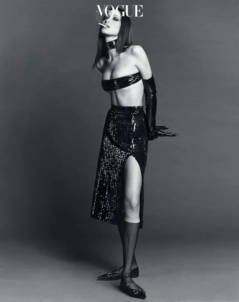 Bella Hadid verhoog die hitte vir Vogue Korea
