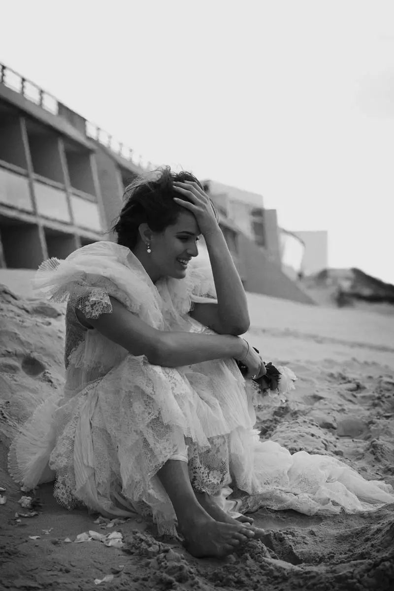 Peter Lindbergh-en Isabeli Fontana Vogue Pariserako 2012ko apirilean